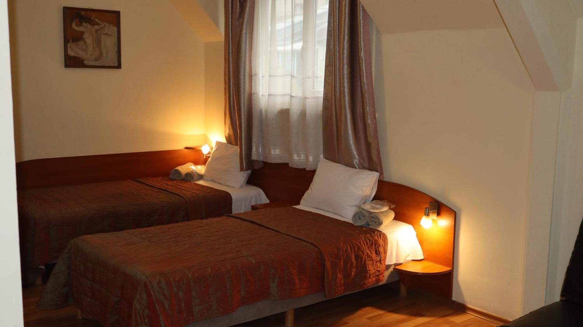 Hotel Palitra Varna Luaran gambar