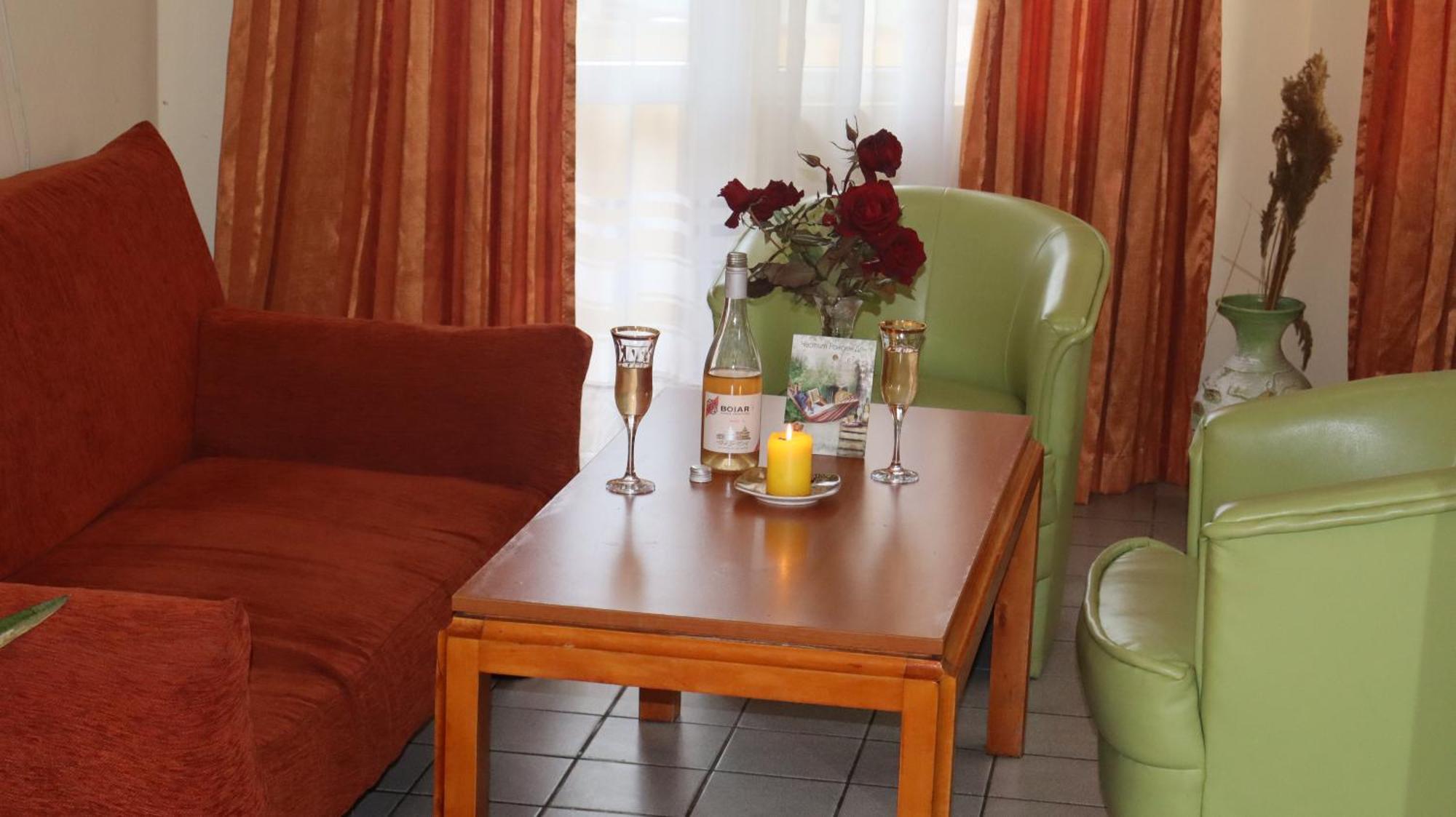 Hotel Palitra Varna Luaran gambar